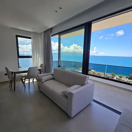 Azure Bay Gasthof Sarandë